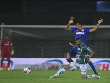 Fútbol de México: Cruz Azul y Lichnovsky vencieron con categoría al León de Jean Meneses