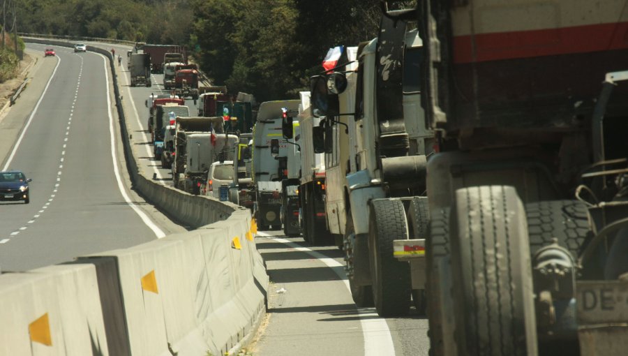 Camioneros dan ultimátum al Gobierno: “Una quema más y vamos a reaccionar”