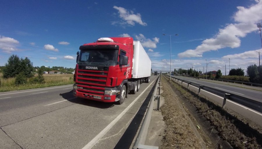 "Me perdonaron la vida": El crudo relato de transportista que denuncia haber sido emboscado en ruta de La Araucanía