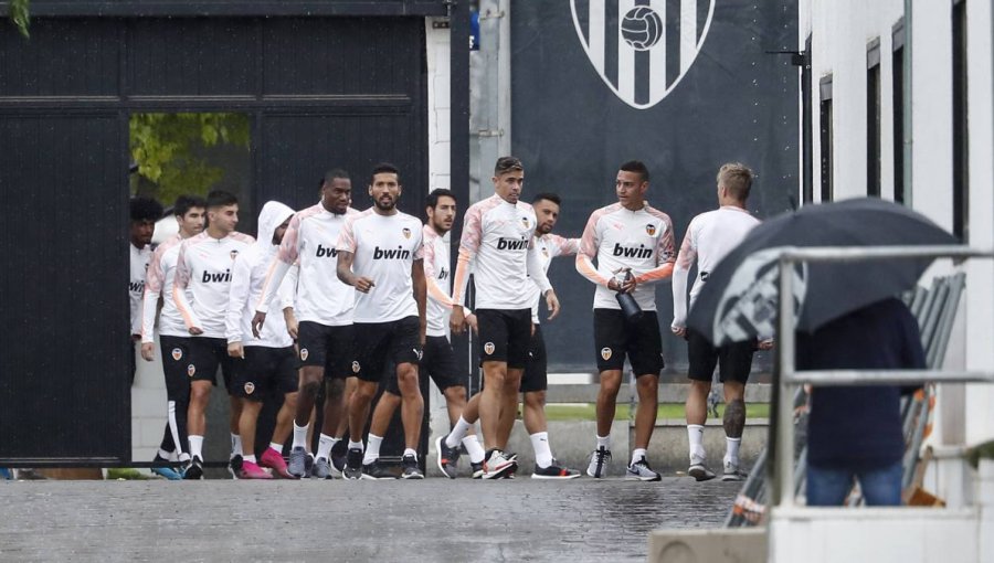 Valencia CF confirma dos casos positivos de Covid-19 en su plantel