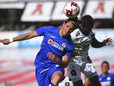 Igor Lichnovsky fue titular en derrota de Cruz Azul ante Querétaro por liga mexicana