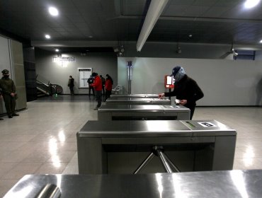 Estación Macul de la Línea 4 del Metro de Santiago reabrió sus puertas a los pasajeros