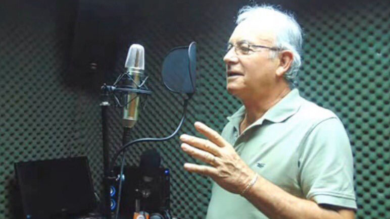 Luis Alberto Reyes, emblemática voz de radio, fallece a los 73 años producto de un cáncer