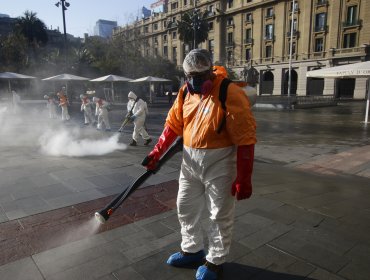 En la previa de la transición, sanitizan Santiago con nanopartículas de cobre