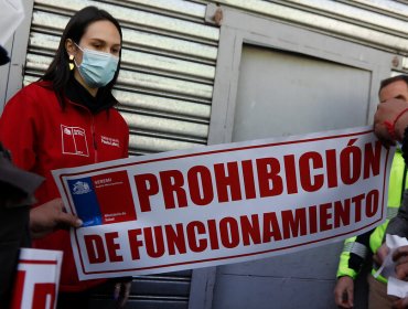 Balance primer día de 'transición' en Santiago: 19 fiscalizaciones, tres sumarios y una clausura