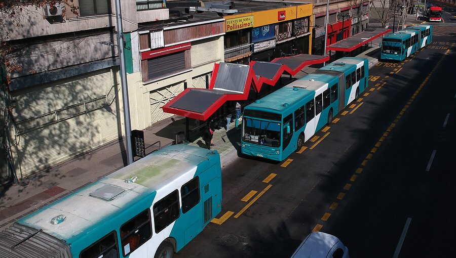 Transporte público del Gran Santiago extiende funcionamiento tras nuevo horario del toque de queda