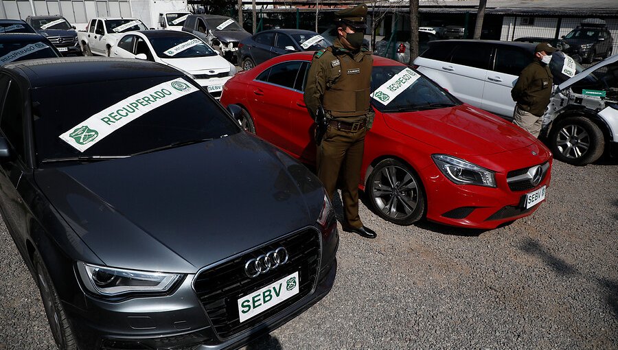 Carabineros desbarata banda dedicada a la desarmaduría de vehículos robados en La Pintana