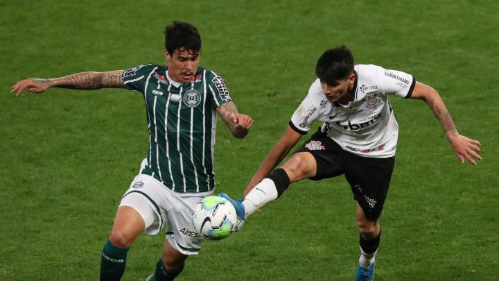 Ángelo Araos fue la gran figura del primer triunfo del Corinthians en el Brasileirao