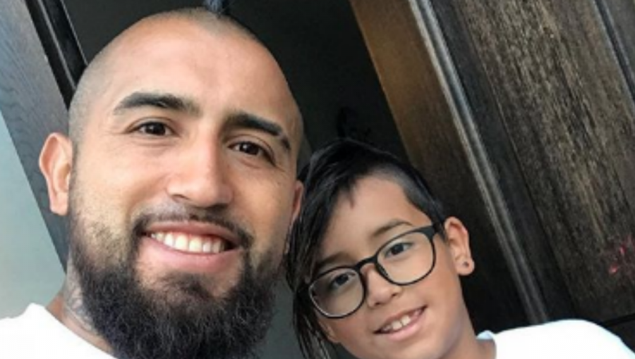 'Monito' Vidal filtró por error la posible nueva camiseta de la selección chilena