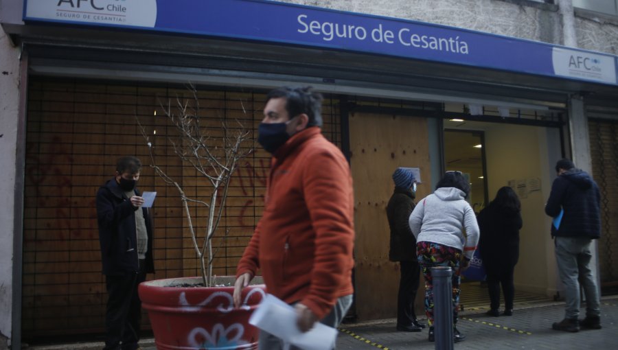 A comisión mixta norma que flexibiliza acceso a beneficios del seguro de cesantía