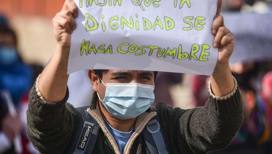 Vecinos del sector El Salto de Viña del Mar protestaron ante inminente desalojo de sus viviendas