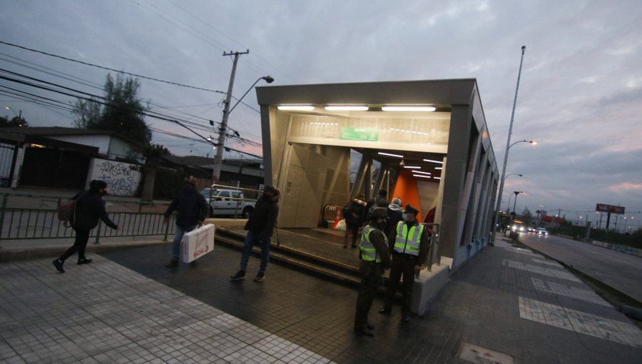 Este lunes reabrió la estación Del Sol de la Línea 5 del Metro en Maipú