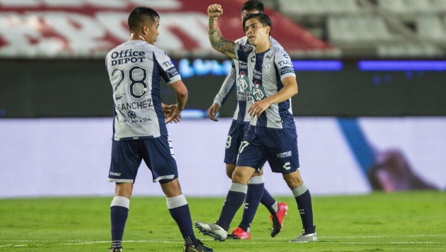 Chilenos vieron acción y anotaron en cruce entre Pachuca y Mazatlán por liga mexicana