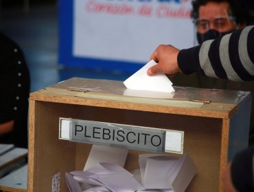 Servel reitera que contagiados no votarán en los mismos locales que personas sanas