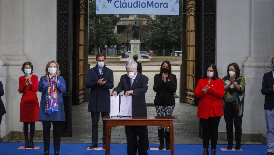 Presidente Piñera promulga la Ley Nacional del Cáncer: beneficiará a 50 mil personas