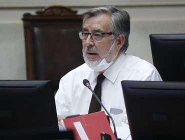 Senador Guillier afirma que el Congreso debe escuchar a los trabajadores antes de fijar sueldo mínimo