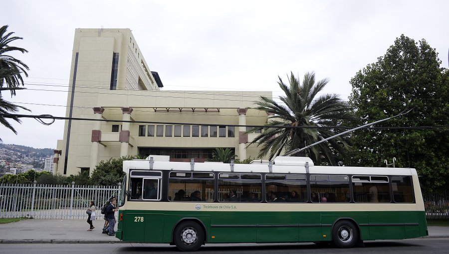 Buscan que choferes de trolebuses sean incluidos en bono para la locomoción colectiva