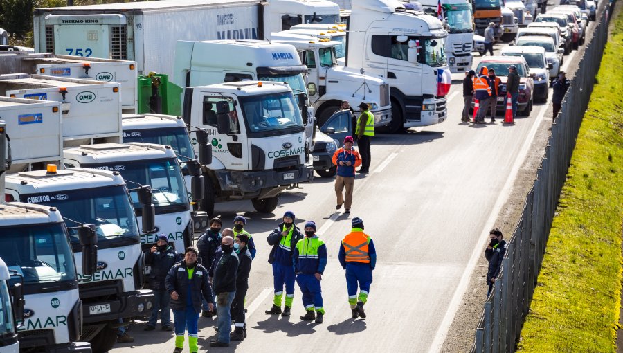 Camioneros enviaron contrapropuesta al Gobierno para deponer la paralización