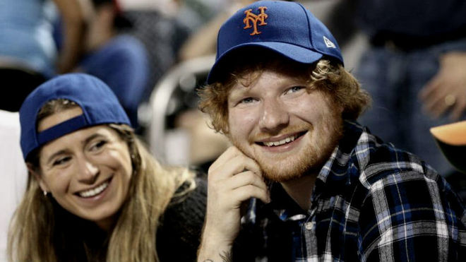 Ed Sheeran y su esposa Cherry Seaborn anunciaron el nacimiento de su primera hija