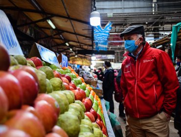 Ministro de Agricultura y desabastecimiento por paro de camioneros: "Desde Biobío al norte no hemos tenido mayores problemas"