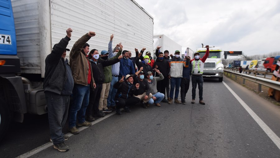 Gobierno detalló acuerdo alcanzado con los camioneros para deponer el paro