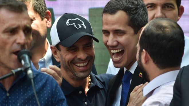 Capriles y Guaidó: elecciones parlamentarias provocan desacuerdo en la oposición de Venezuela