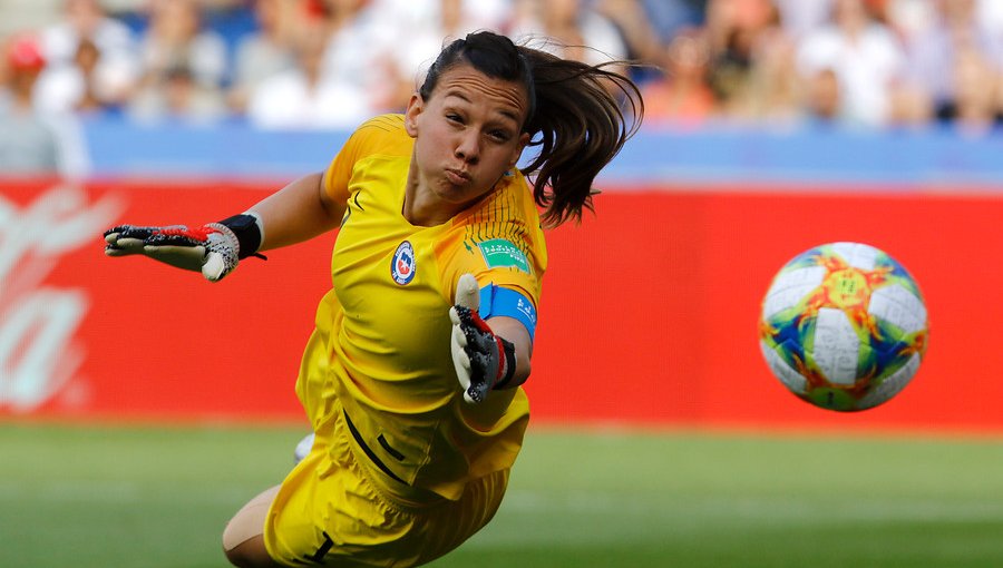 Christiane Endler fue incluida en el equipo ideal de la Champions League femenina