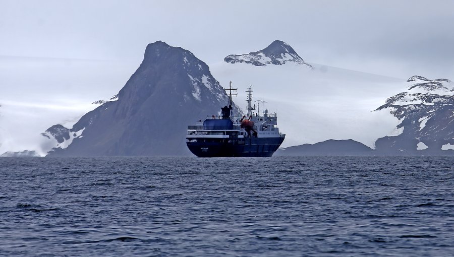 Inusual seguidilla de sismos sorprende a la base chilena en la Antártica