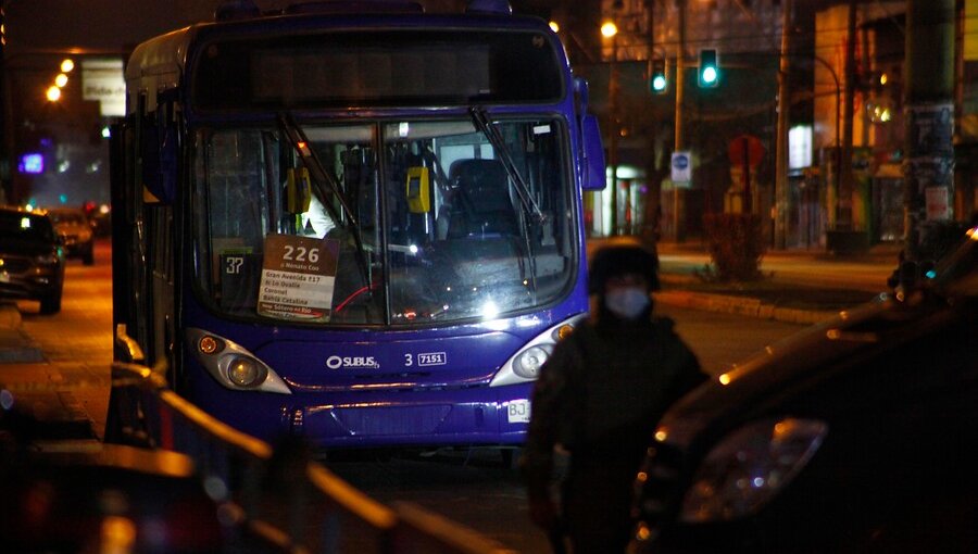 Descartan presencia de artefacto explosivo al interior de bus del Transantiago en San Miguel