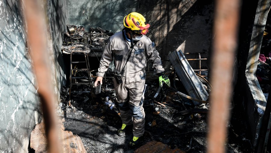 Incendio destruyó unas 12 casas en campamento La Chimba de Antofagasta