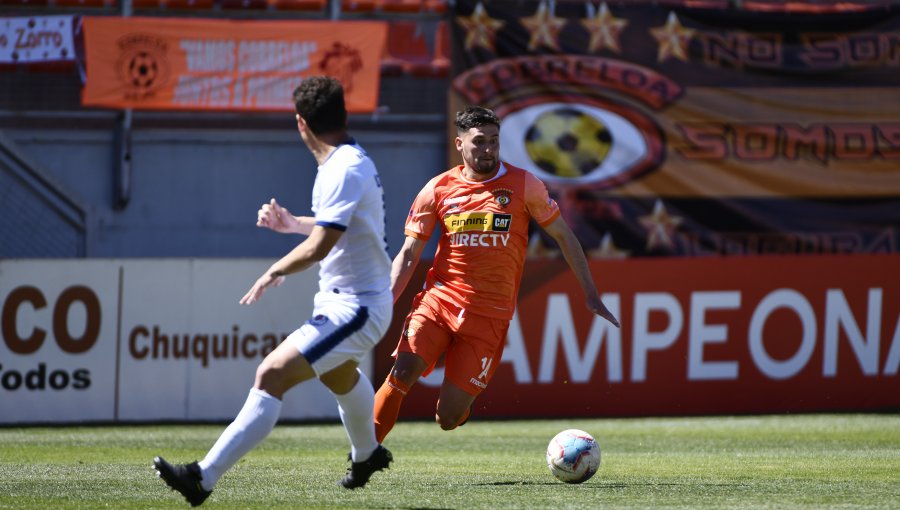 Primera B: Cobreloa cayó ante Santa Cruz y dejó escapar la punta