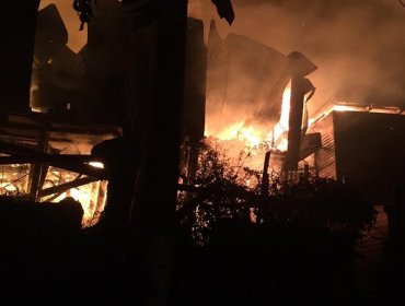 Fatal Incendio en Constitución dejó al menos 3 personas fallecidas