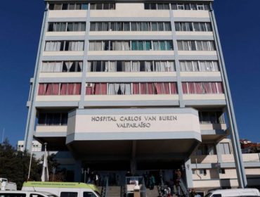 Equipo multidisciplinario del hospital Van Buren de Valparaíso logra recuperación de paciente con extrema desnutrición