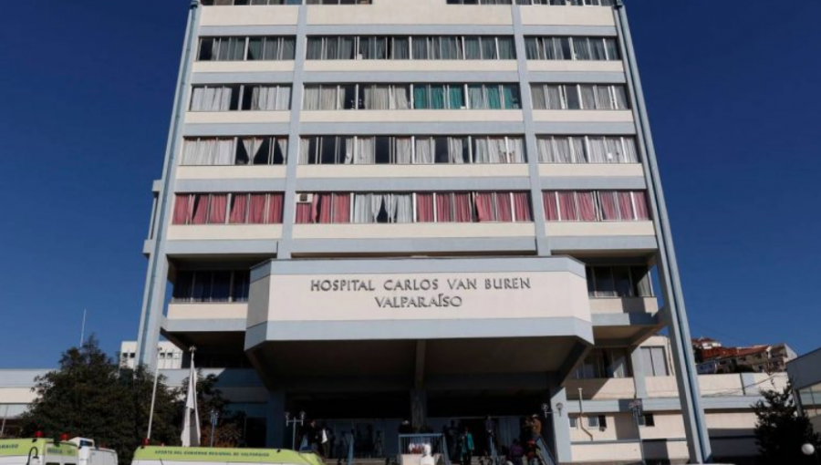 Equipo multidisciplinario del hospital Van Buren de Valparaíso logra recuperación de paciente con extrema desnutrición