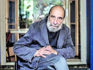 Raúl Zurita fue galardonado con el premio Reina Sofía de Poesía Iberoamericana