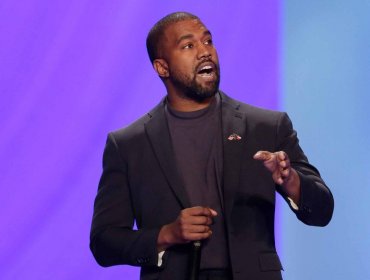 Kanye West fue hospitalizado debido a un uso excesivo del teléfono celular