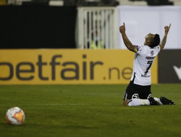 Esteban Paredes se transformó en el goleador histórico de Colo-Colo en Copa Libertadores