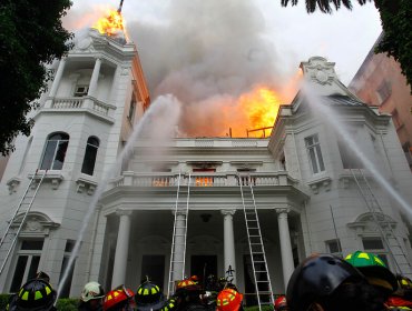 Declaran culpable a imputado por incendio de casona de la U. Pedro de Valdivia