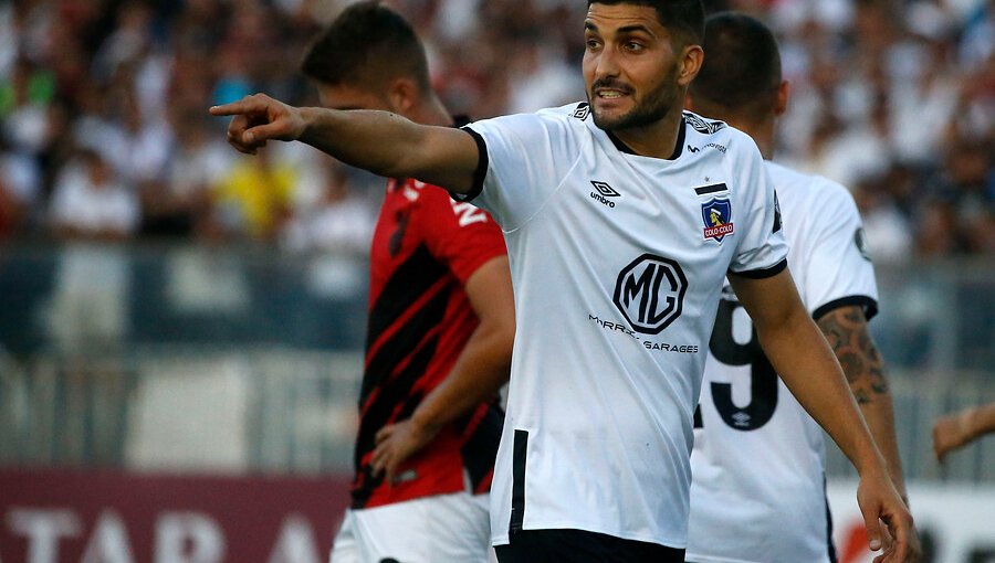 Colo-Colo busca volver a los abrazos ante Peñarol por Copa Libertadores