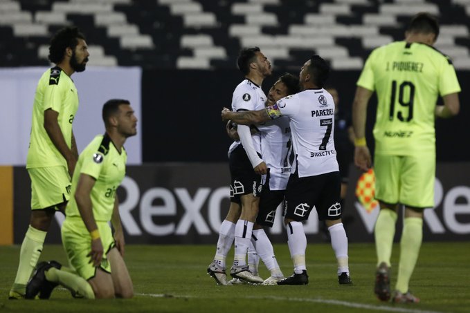 Colo-Colo volvió a los festejos tras derrotar a Peñarol por Copa Libertadores