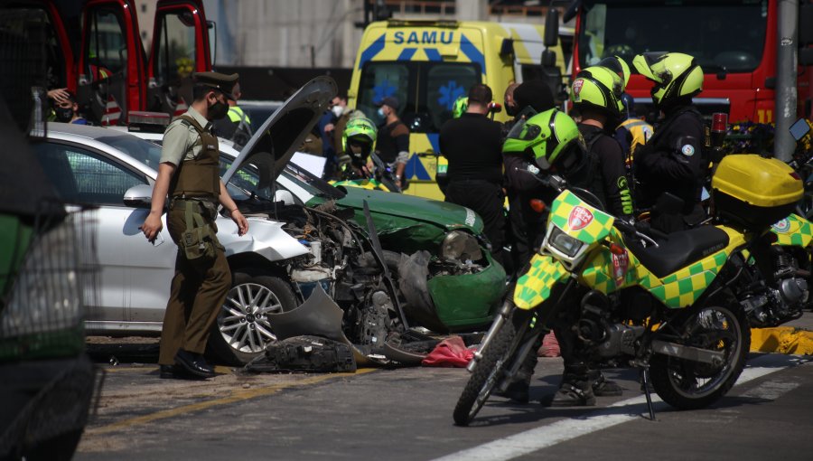 Persecución policial termina con patrulla chocada y seis personas lesionadas