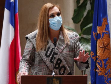 Pamela Jiles acusa a Giorgio Jackson de impedir que asuma presidencia de comisión