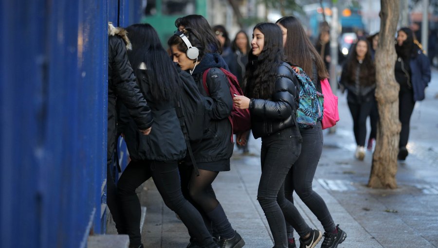 Más de 46 mil alumnos podrían regresar a clases en comunas sin contagios