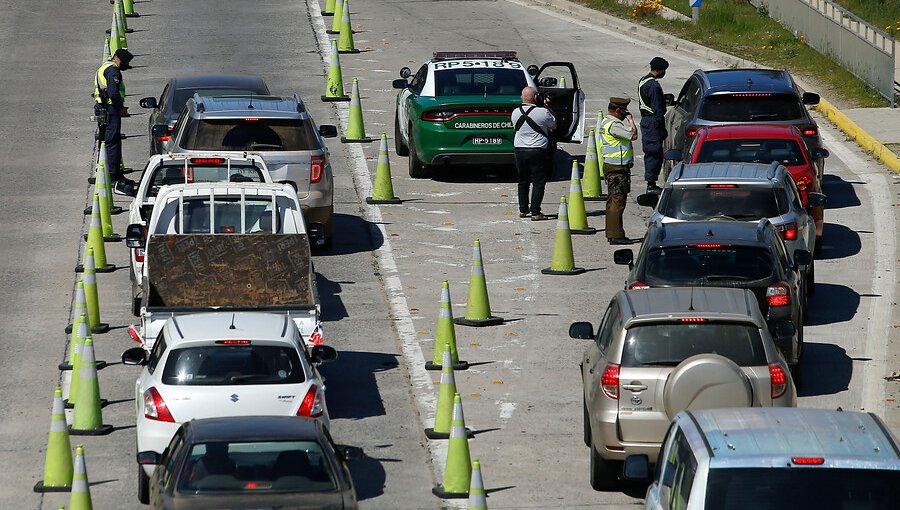 14 mil vehículos han sido enviados de regreso a Santiago desde la región de Valparaíso