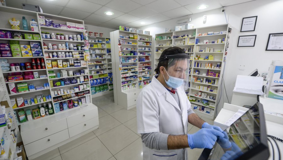 Farmacia porteña tendrá precios 50% más económicos tras adherir a Ley Cenabast