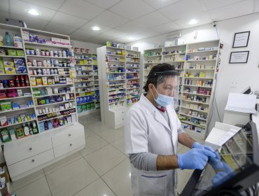 Farmacia porteña tendrá precios 50% más económicos tras adherir a Ley Cenabast