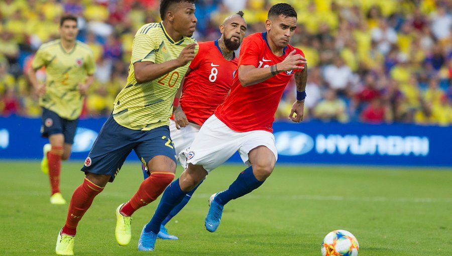 Conmebol confirmó cambio de hora para el cruce entre Chile y Colombia