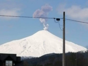 Sernageomin reporta “explosión moderada” en el cráter del volcán Villarrica