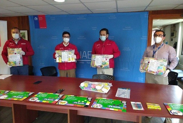 Más de 700 niños del Sename reciben útiles escolares de parte de Junaeb en la región del Biobío