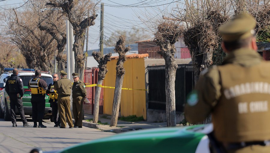 Femicidio frustrado remece a Quillota: niño de 11 años alerta a Carabineros que su padre quería matar a su madre y quemar su casa